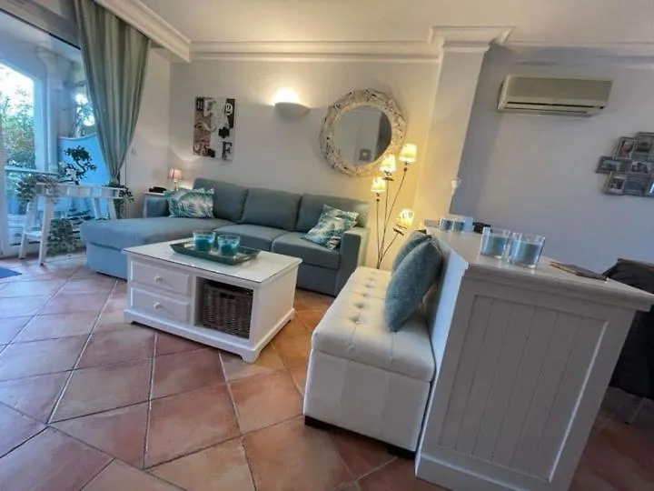 Marinabay 5 Villa Grimaud 0*,